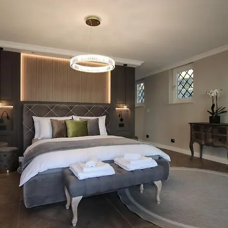 Masane - Hideaway With A Private Park Villa *